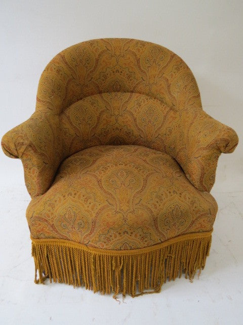 SLIPPER CHAIR
