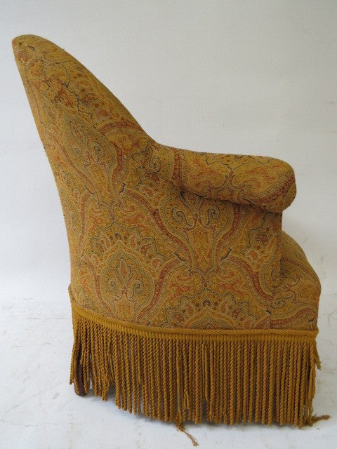 SLIPPER CHAIR