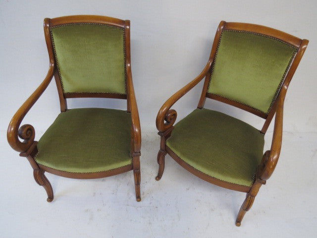1960 with curved arms