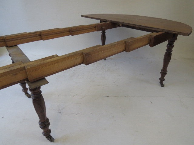 LOUIS PHILIPPE DINING TABLE