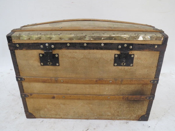 VINTAGE CHEST