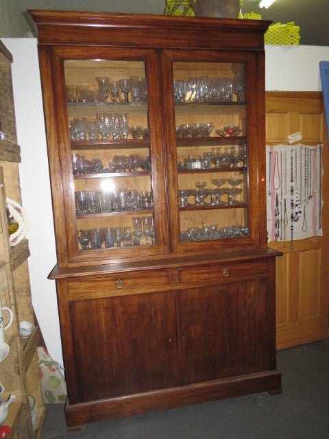 LOUIS PHILIPPE CABINET