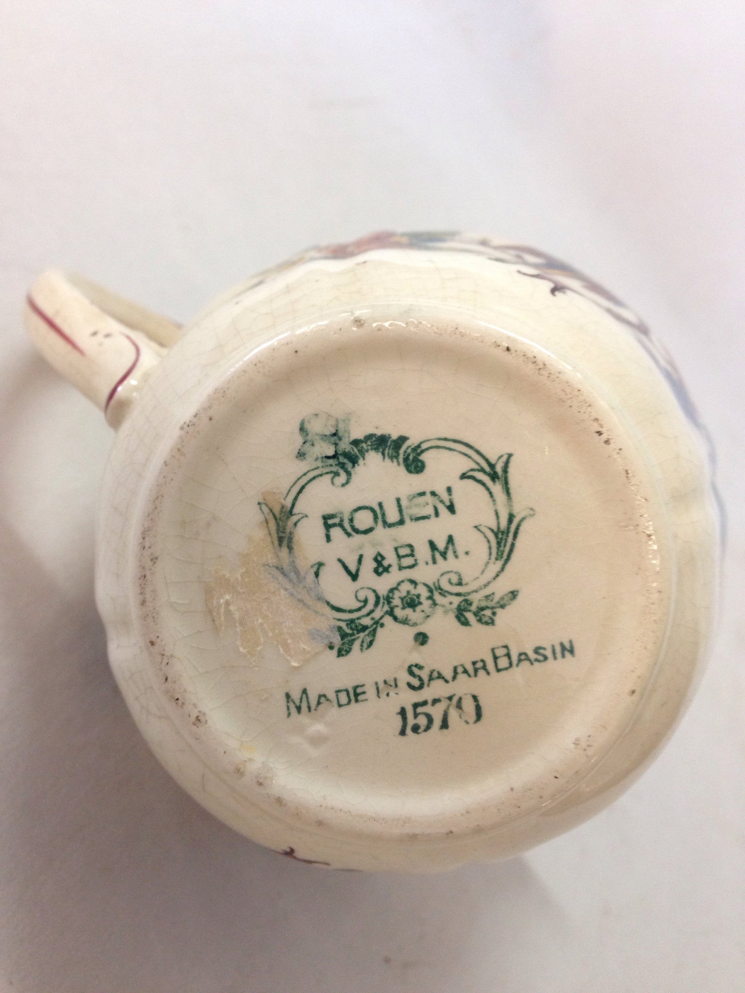 Pot à lait en porcelaine de Rouen